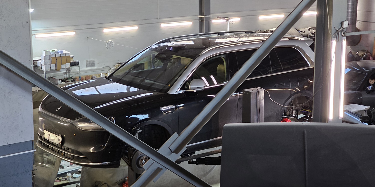 Ремонт электрокроссоверов AITO